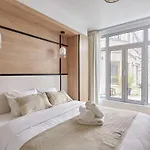 Apartment Centre De Paris By Studio Prestige