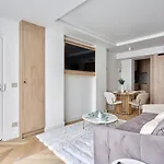 Apartment Centre De Paris By Studio Prestige